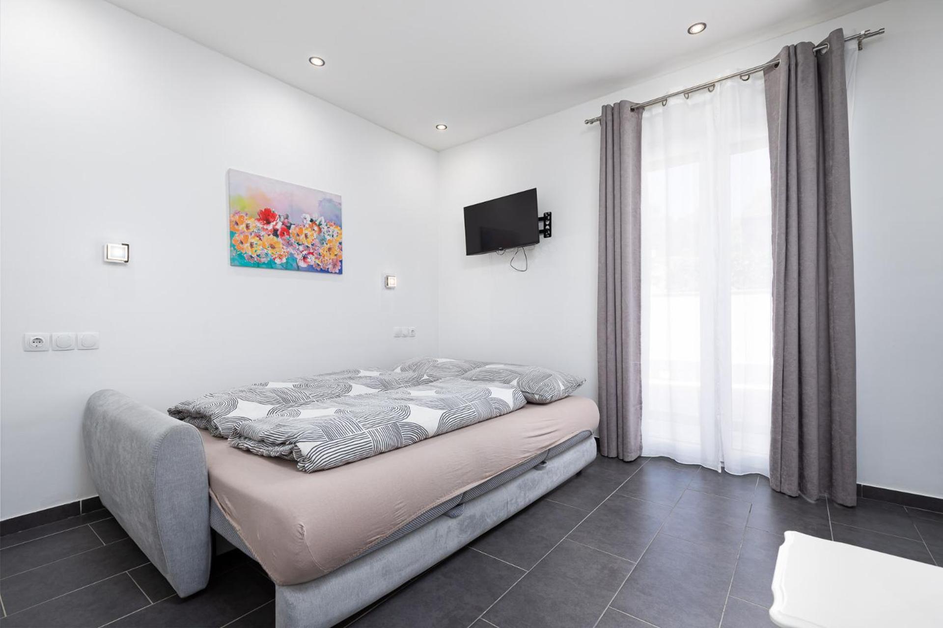 Rooms And Studio Flora Пореч Екстериор снимка